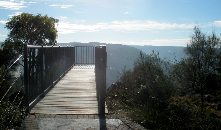 Lookdown Lookout, Bungonia National Park. Photo: Audrey Kutzner/NSW Government