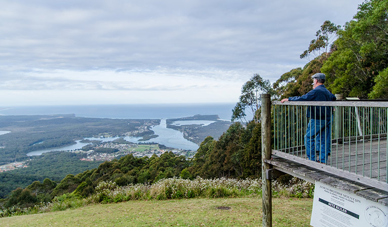 Dooragan lookout, Dooragan National Park. Photo: John Spencer